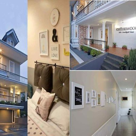 Cottonwood Bed & Breakfast House Bandung Exterior foto